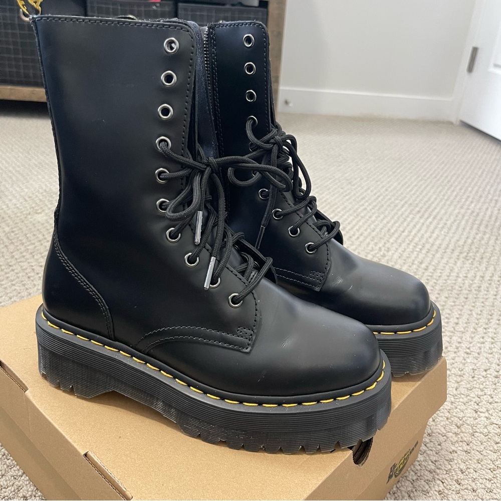 JADON HI WOMENS SIZE 8